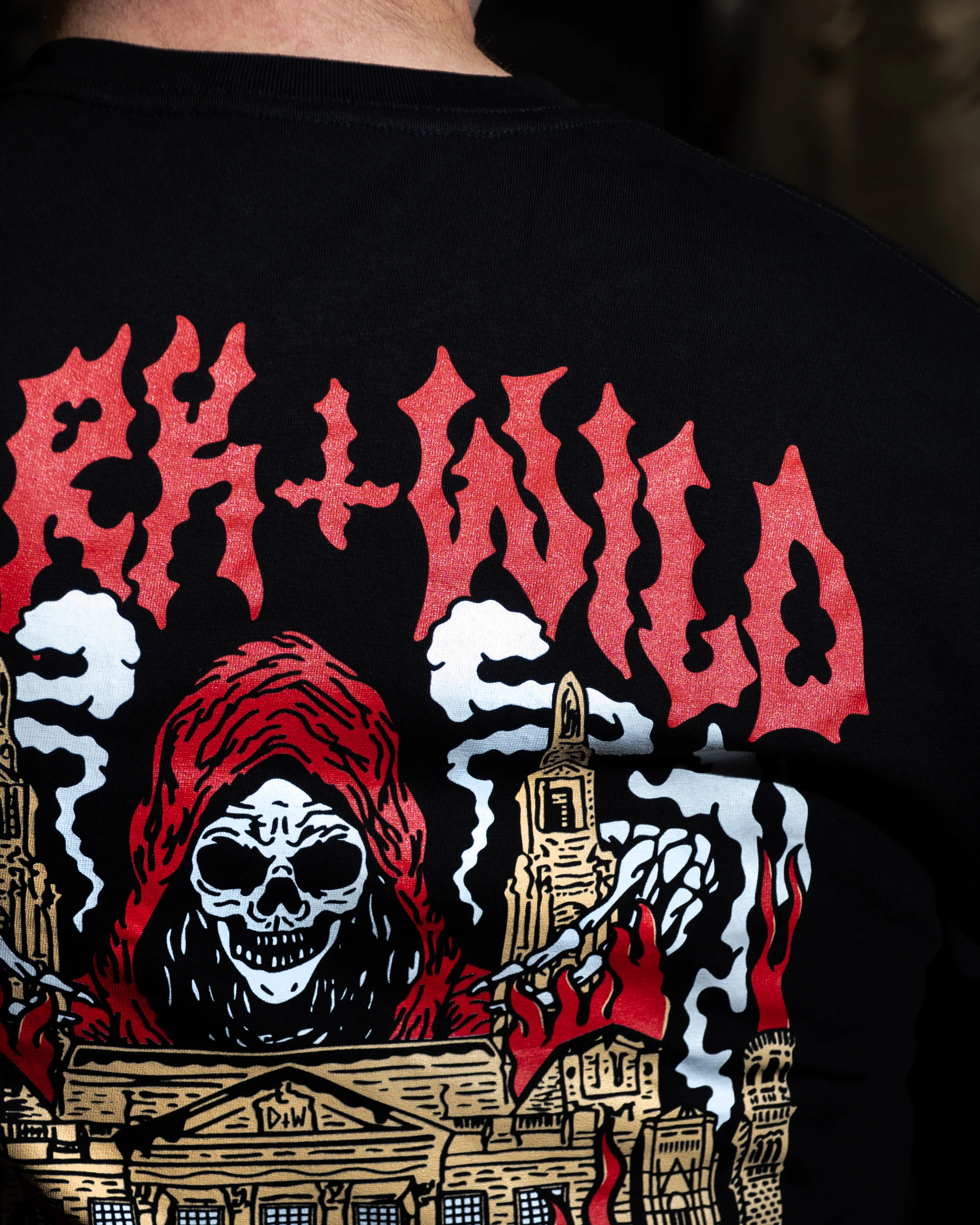 DARK & WILD 2025 LONGSLEEVE - Image 3